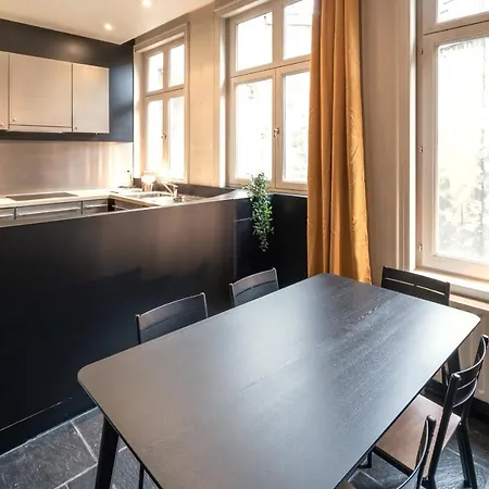 The Hendrik House In Old Town Apartment