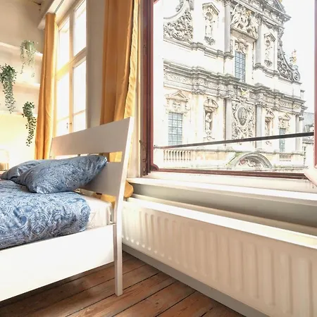 The Hendrik House In Old Town Apartment *